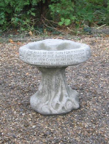 KBB12 Kiss of the Sun Bird Bath KBB12 Kiss of the Sun Bird Bath